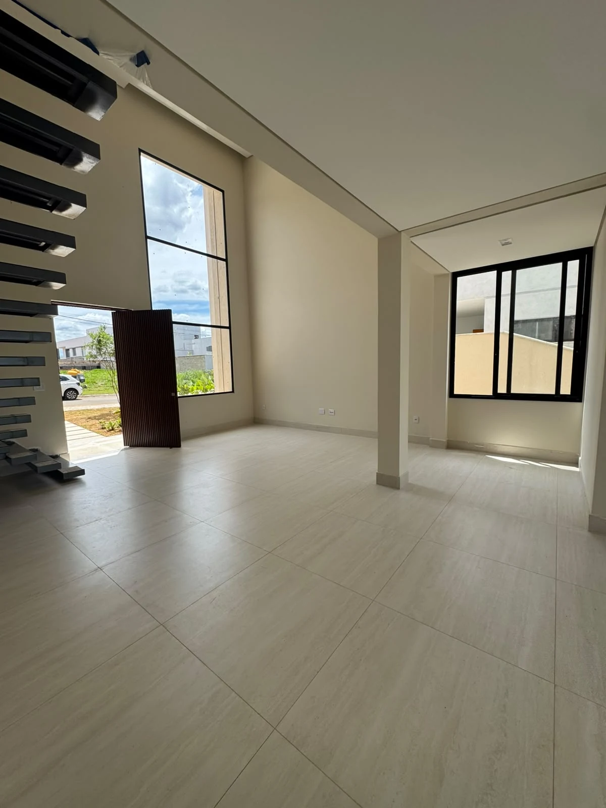 Casa Arezzo — Sala de estar e entrada principal em Gran Park Toscana · Vespasiano