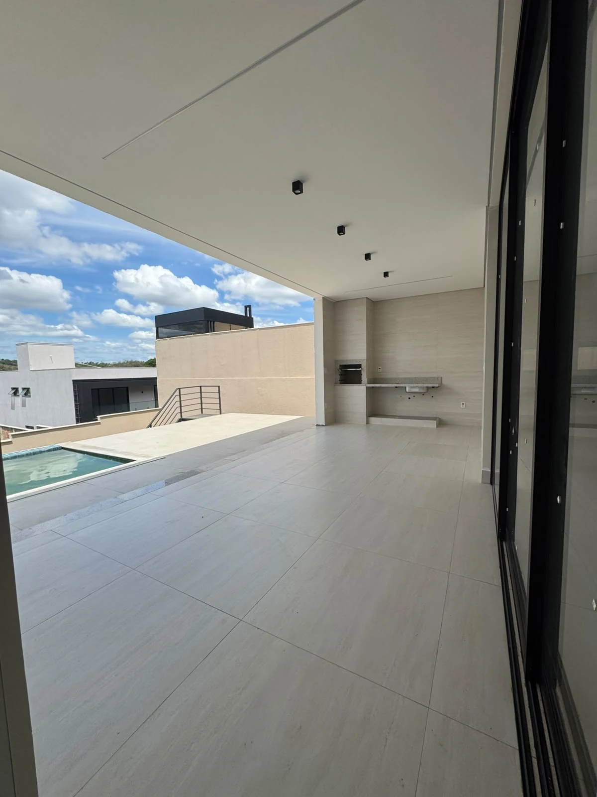 Casa Arezzo — Área gourmet e piscina em Gran Park Toscana · Vespasiano